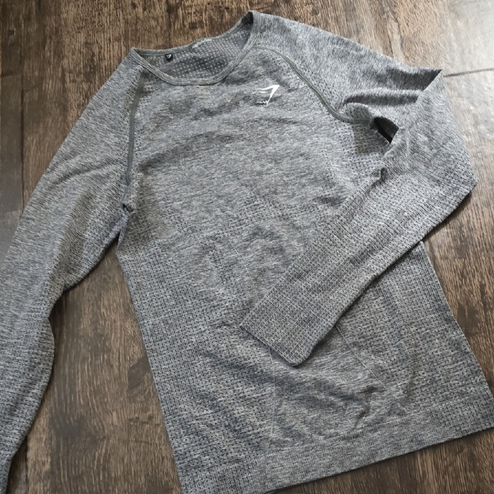 GYM SHARK Gray Long Sleeve‎ Athletic Top Compression Sz M
